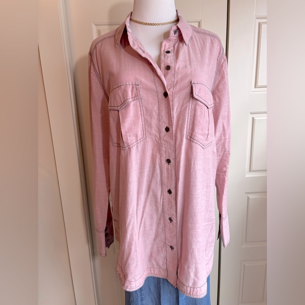 Free People Pink Button-Up Shirt sz M, cotton